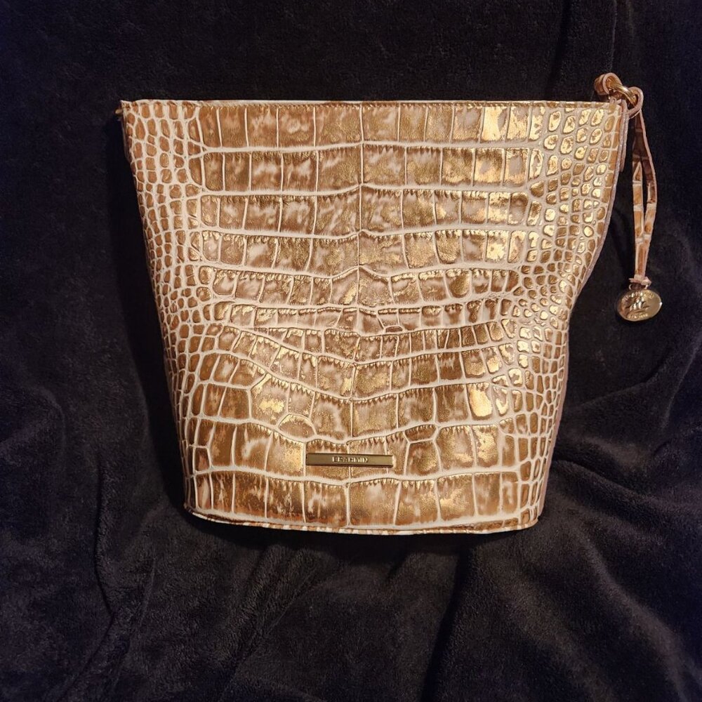 Brahmin Quinn Sample